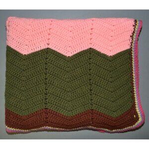 Vintage Chevron Pattern Striped Hand Knit Crochet Afghan Throw Baby Blanket